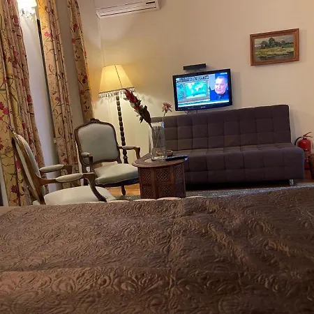 Apartahotel Dila Suits 1