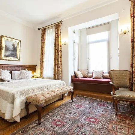 Aparthotel Dila Suits 1