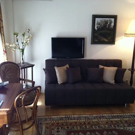 Apartahotel Dila Suits 1