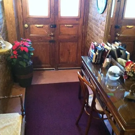 Apartahotel Dila Suits 1