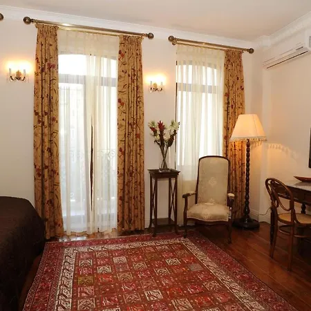 Dila Suits 1 Apartahotel 3*