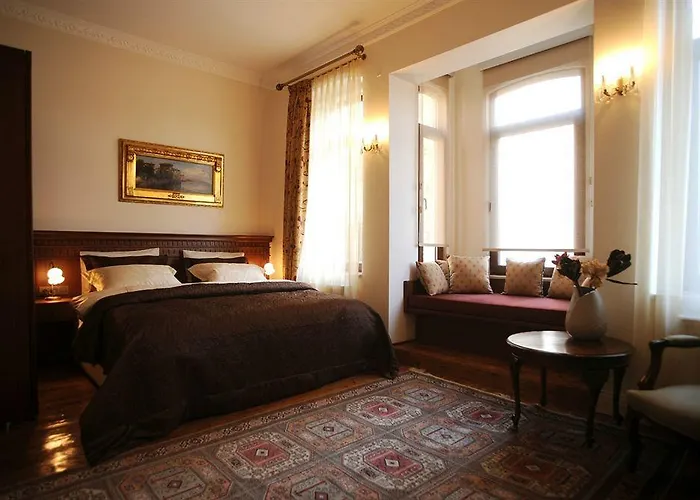 Dila Suits 1 Istambul