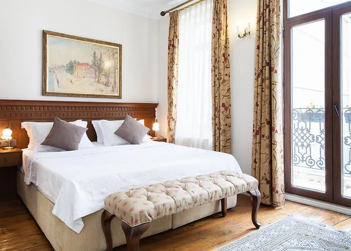 Dila Suits 1 Istambul